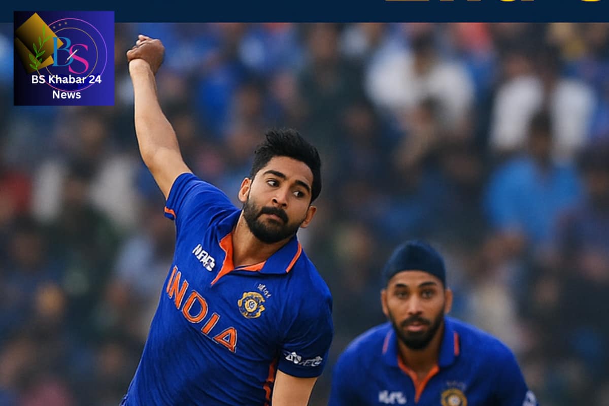 Indian fast bowlers Mohammed Siraj and Arshdeep Singh in action during the 2nd ODI against Australia, representing Team India in blue jerseys, with the BS Khabar 24 News logo displayed on the image,IND vs AUS 2nd ODI Live Score.